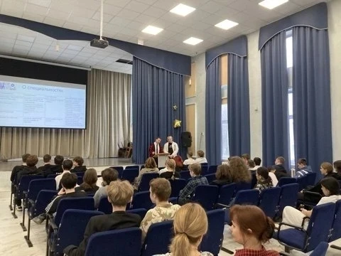 Профориентационная встреча в Видновской СОШ 5